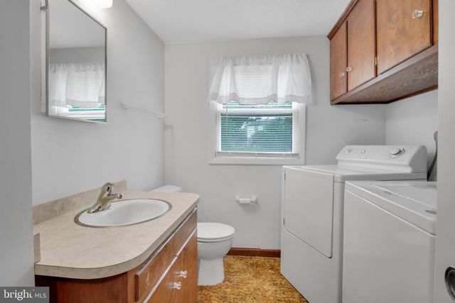31 BRANDYWINE DR, Shrewsbury, PA 17361