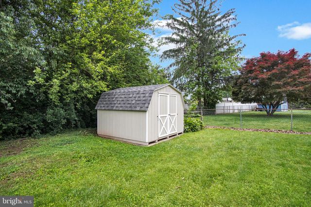 31 BRANDYWINE DR, Shrewsbury, PA 17361