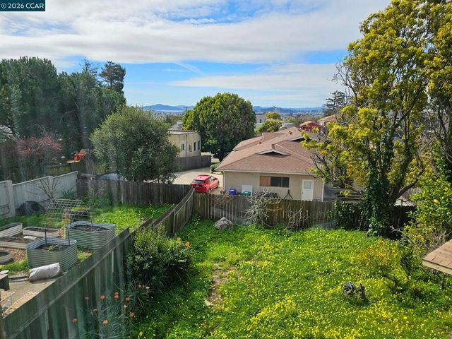 627 627 Kern St, Richmond, CA 94805