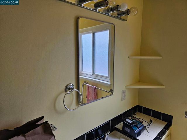 627 627 Kern St, Richmond, CA 94805