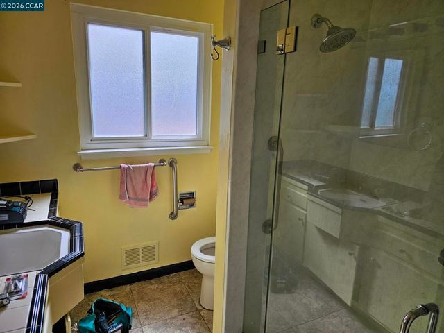 627 627 Kern St, Richmond, CA 94805