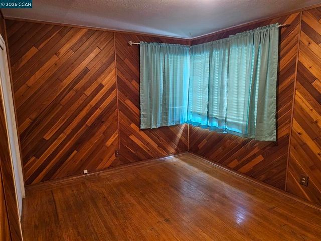 627 627 Kern St, Richmond, CA 94805