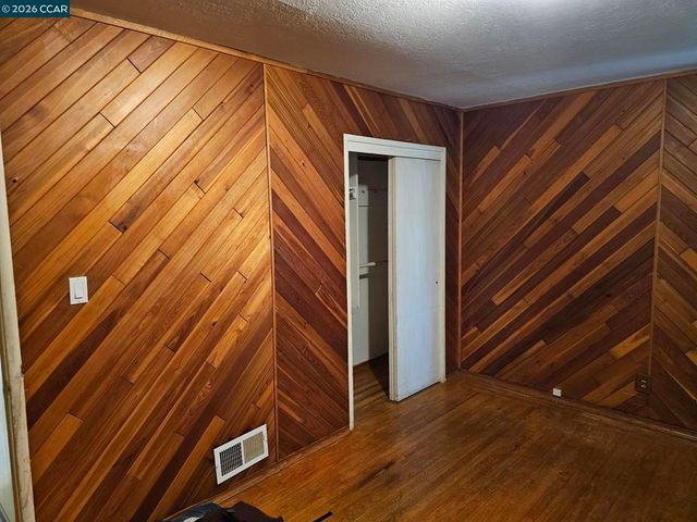 627 627 Kern St, Richmond, CA 94805