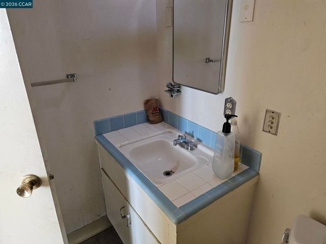 627 627 Kern St, Richmond, CA 94805