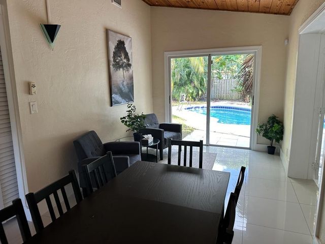 370 Delaware Avenue, Fort Lauderdale, FL 33312