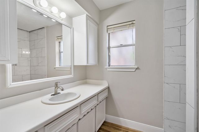 25519 Many Oak Drive, Spring, TX 77380