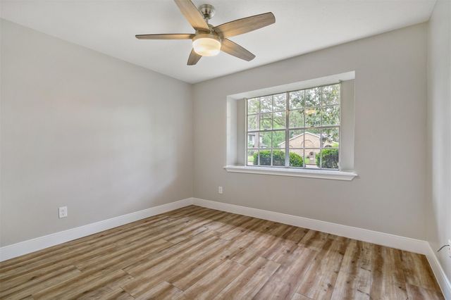 25519 Many Oak Drive, Spring, TX 77380