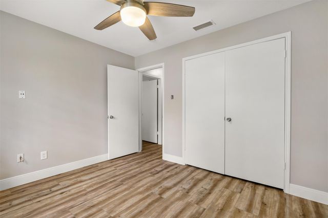 25519 Many Oak Drive, Spring, TX 77380