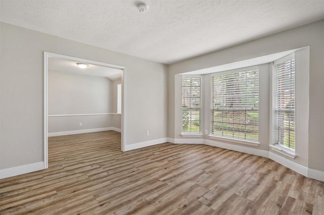 25519 Many Oak Drive, Spring, TX 77380