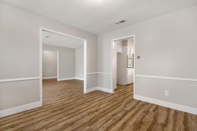 25519 Many Oak Drive, Spring, TX 77380