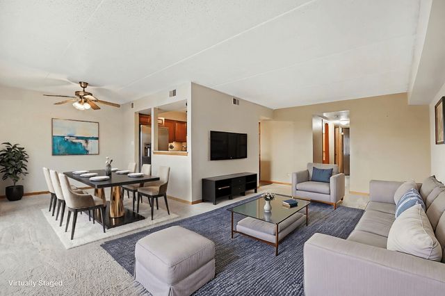 16032 Crystal Creek Drive 2B, Orland Park, IL 60462