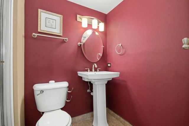 16032 Crystal Creek Drive 2B, Orland Park, IL 60462