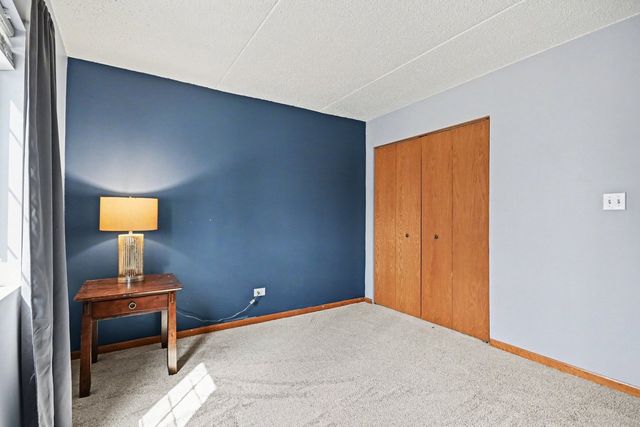 16032 Crystal Creek Drive 2B, Orland Park, IL 60462