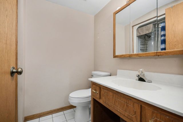 16032 Crystal Creek Drive 2B, Orland Park, IL 60462