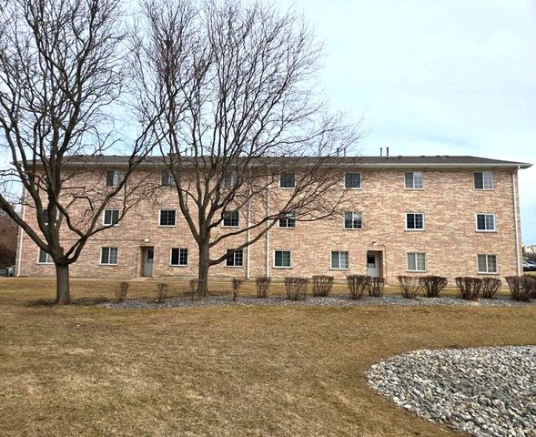 16032 Crystal Creek Drive 2B, Orland Park, IL 60462