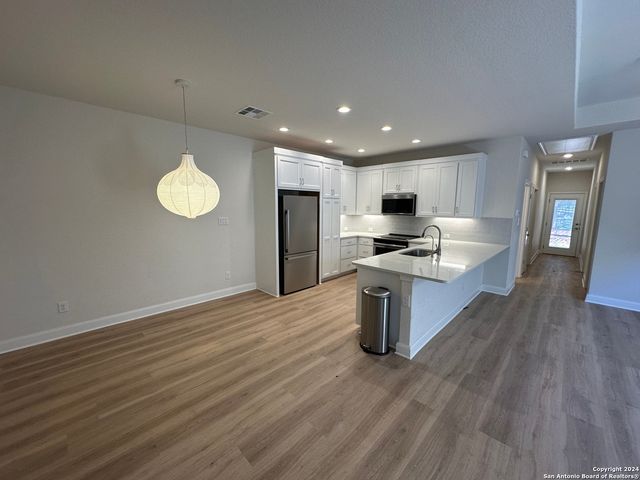 154 Magnolia Cir, Boerne, TX 78006