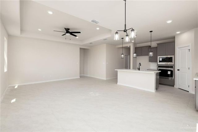 2121 Cardinal Avenue, Weslaco, TX 78596