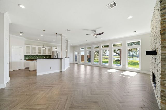 422 Bridge Crest Boulevard, Houston, TX 77082