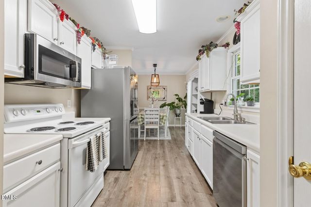 1608 Rogers Pointe Lane, Creedmoor, NC 27522