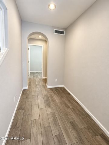 3935 E ROUGH RIDER Road 1268, Phoenix, AZ 85050