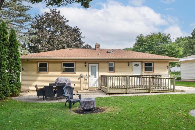 1417 Patricia DRIVE, West Bend, WI 53090