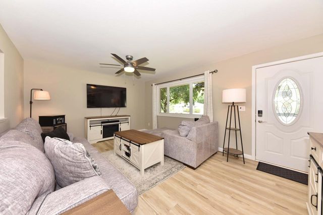 1417 Patricia DRIVE, West Bend, WI 53090