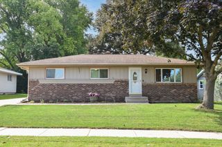 1417 Patricia DRIVE, West Bend, WI 53090