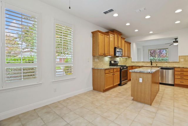 2685 San Marin Ln, Sacramento, CA 95835