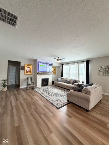 8890 Boylan Place, Pendleton, IN 46064