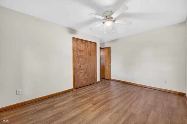 2231 Mapleton Court, Columbus, IN 47201