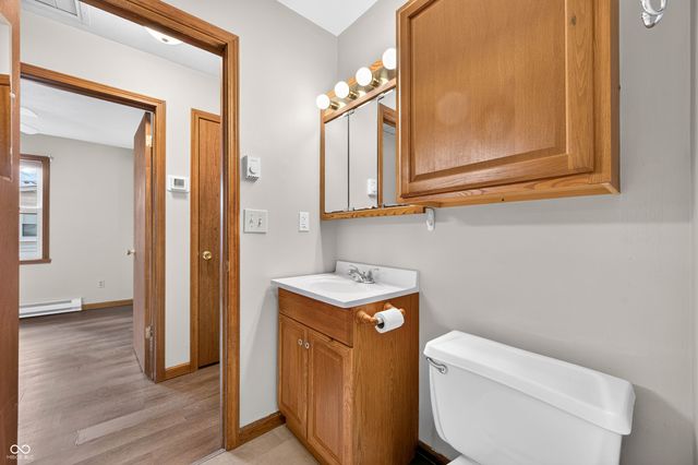 2231 Mapleton Court, Columbus, IN 47201