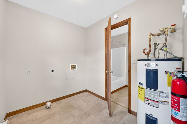 2231 Mapleton Court, Columbus, IN 47201