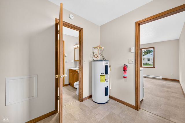 2231 Mapleton Court, Columbus, IN 47201