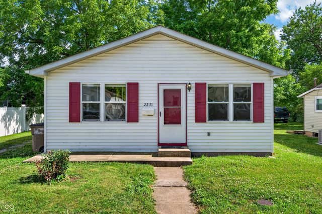 2231 Mapleton Court, Columbus, IN 47201