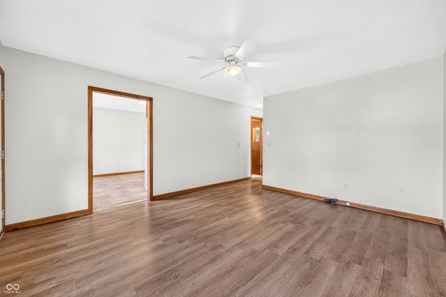 2231 Mapleton Court, Columbus, IN 47201