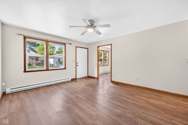 2231 Mapleton Court, Columbus, IN 47201