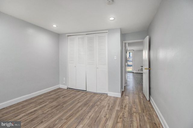 100 E GLENOLDEN AVE #R9, Glenolden, PA 19036