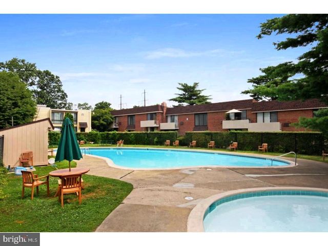 100 E GLENOLDEN AVE #R9, Glenolden, PA 19036