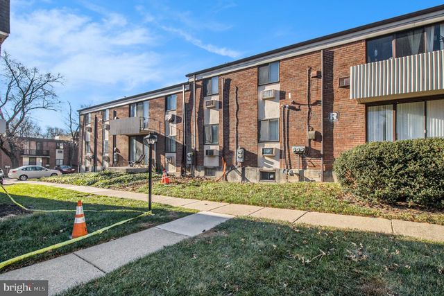 100 E GLENOLDEN AVE #R9, Glenolden, PA 19036