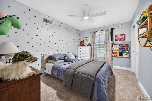 1120 Hollin Court, St Louis, MO 63131