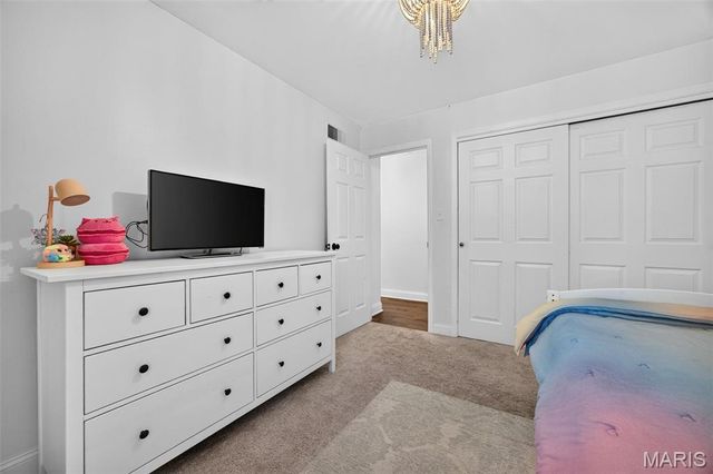 1120 Hollin Court, St Louis, MO 63131