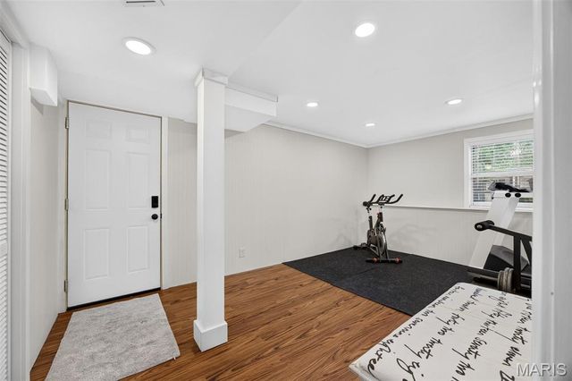 1120 Hollin Court, St Louis, MO 63131