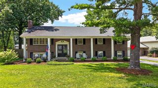 1120 Hollin Court, St Louis, MO 63131