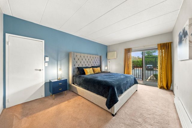 235 Winthrop St 1102, Medford, MA 02155