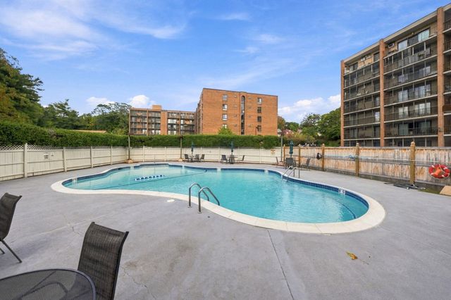 235 Winthrop St 1102, Medford, MA 02155