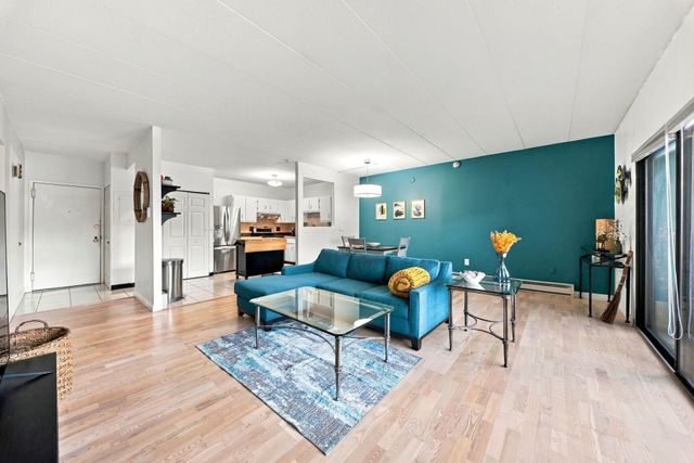 235 Winthrop St 1102, Medford, MA 02155