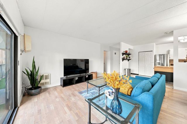 235 Winthrop St 1102, Medford, MA 02155