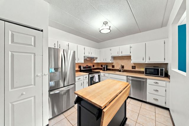 235 Winthrop St 1102, Medford, MA 02155