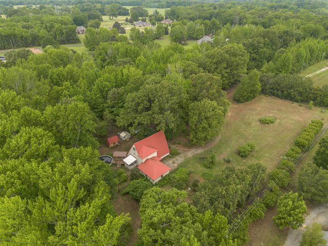 323 Bradley Lane, Lonoke, AR 72086