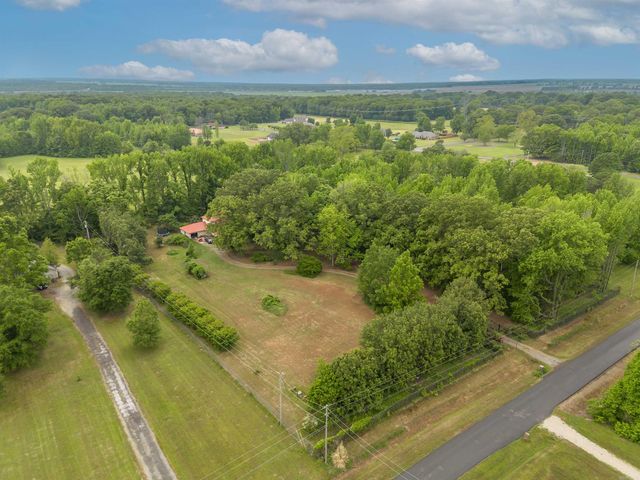 323 Bradley Lane, Lonoke, AR 72086
